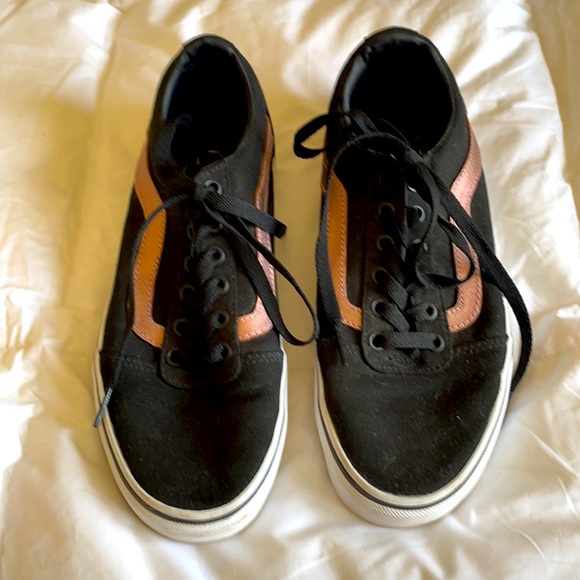 Vans Sneakers - Picture 1 of 3